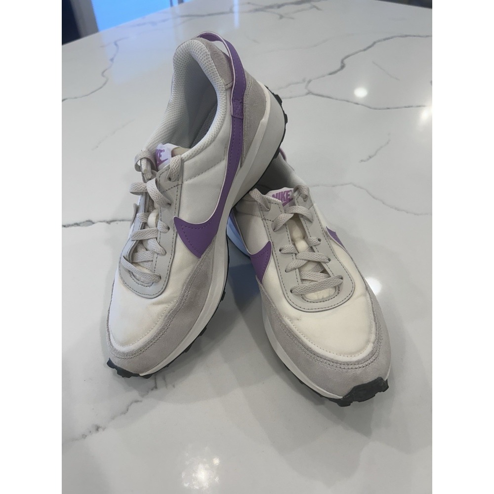 Nike Waffle Debut White Rush Fuchsia Low Top Suede Lace-Up Sneaker size 8